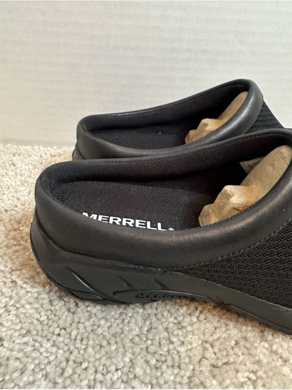 Merrell Black Slip-On Casual Clogs, size 5.5, New in Box - Picture 4 of 8